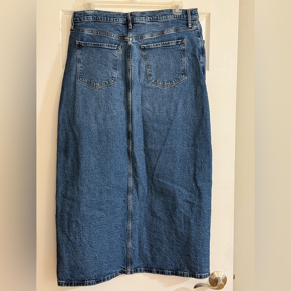 a.n.a 14 High-Rise Blue Denim Skirt - Picture 2 of 4